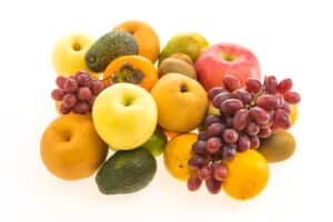 Read more about the article 10 Köstliche und Nährstoffreiche Früchte, die Sie Heute in Ihre Ernährung Aufnehmen Sollten
